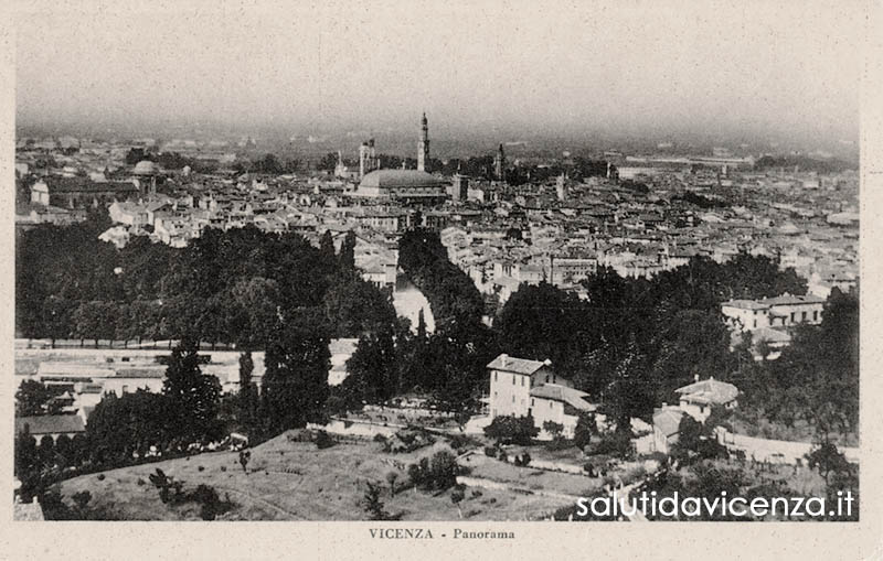 Panorama di Vicenza da viale X Giugno. Cartolina d'epoca del primo '900.