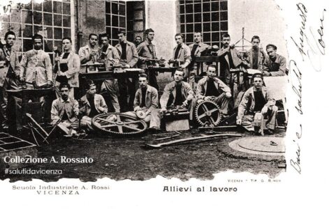 Ed. Rumor, 1899 ITIS Rossi - Allievi al lavoro, cartolina primo '900