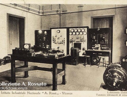 Laboratorio Elettrico. Ed. Brunner & C. - Como, 1923 Itis Rossi, laboratorio elettrico, Santa Corona