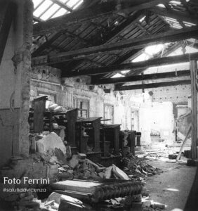 Foto Studio Ferrini ITIS Rossi: macerie dell'Aula di Fisica. Foto Ferrini