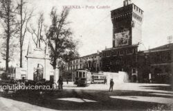 Ingresso ai Giardini Salvi e Torre del Castello Porta Castello - Ingresso ai Giardini Salvi.
