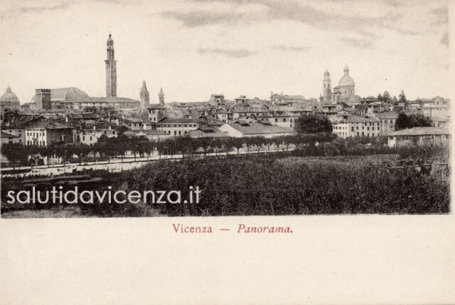 Il lungo Viale Margherita nel primo Novecento Panorama di Vicenza e del viale Margherita. Cartolina d'epoca del primo '900.