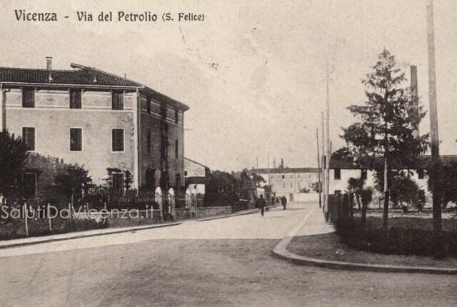 Via Carlo Cattaneo. Ed. Piccioli, 1925 Vicenza, Via del Petrolio oggi Via Cattaneo.